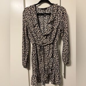 Dynamite Leopard print dress size medium